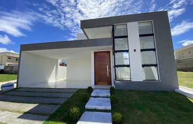 Imagem: A casa em condomínio possui 3 Dormitórios, 3 Banheiros, 2