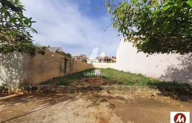 Imagem: O terreno possui 300m² de Área e está localizado em Jardim