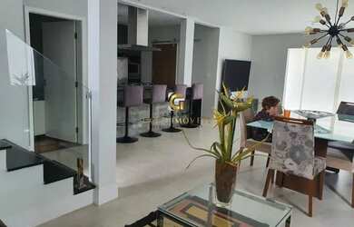 Imagem: A casa em condomínio possui 4 Dormitórios, 5 Banheiros, 4