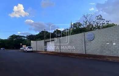 Imagem: O depósito possui 4 Vagas na garagem, 294m² de Área e está