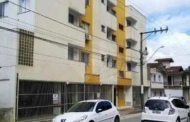 Imagem: O apartamento possui 1 Dormitório, 1 Banheiro, 1 Vaga na garagem