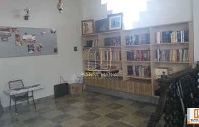 Imagem: O depósito possui 5 Vagas na garagem e 347m² de Área e está