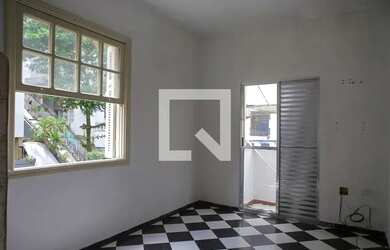 Imagem: O studio possui 1 Dormitório, 1 Banheiro, 1 Vaga na garagem