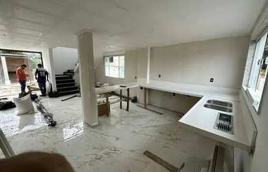 Imagem 5: Casa vista de vitória. 500m² de Área, 3 Vagas na garageme5 Dormitórios