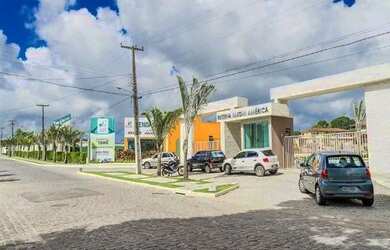 Imagem: O apartamento possui 2 Dormitórios, 1 Banheiro, 4 Vagas na