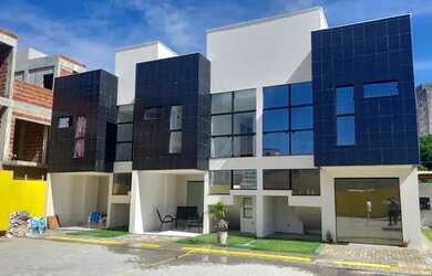 Imagem: A casa em condomínio possui 2 Dormitórios, 3 Banheiros, 1