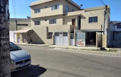 Imagem: A casa possui 5 Dormitórios, 5 Banheiros, 394m² de Área e