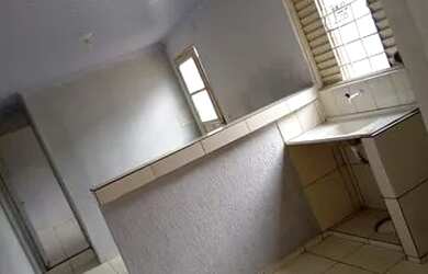 Imagem 5: aluga-se kit. 1 Vaga na garageme1 Dormitório