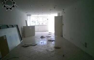 Imagem: O depósito possui 143m² de Área e está localizado em Vila