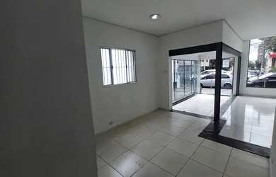 Imagem: O depósito possui 195m² de Área e está localizado em Santa