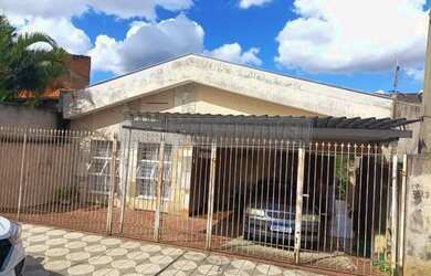 Imagem: A casa possui 1 Dormitório, 1 Banheiro, 10m² de Área e está