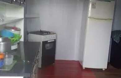 Imagem 1: vende se essa pequena chácara 15 de frente por 150 de fundo