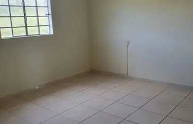 Imagem: A casa possui 2 Dormitórios, 1 Banheiro, 65m² de Área e