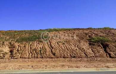 Imagem: O terreno possui 383m² de Área e está localizado em Bairro