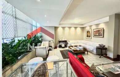 Imagem: O apartamento possui 4 Dormitórios, 5 Banheiros, 2 Vagas na