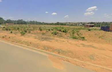 Imagem: O terreno possui 500m² de Área e está localizado em Senador