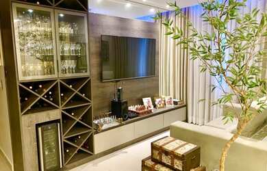 Imagem: O apartamento possui 3 Dormitórios, 5 Banheiros, 2 Vagas na