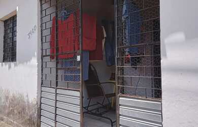 Imagem: A casa possui 2 Dormitórios, 1 Banheiro e está localizado