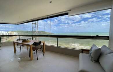 Imagem: O apartamento possui 3 Dormitórios, 4 Banheiros, 2 Vagas na