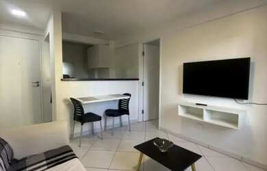 Imagem: O apartamento possui 1 Dormitório, 1 Banheiro, 1 Vaga na garagem