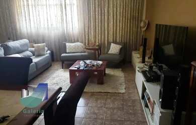 Imagem: O apartamento possui 2 Dormitórios, 1 Banheiro, 2 Vagas na