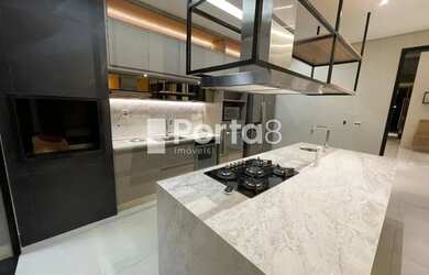 Imagem 6: Casa à venda no Gaivota 2 - Vista livre, piscina aquecida e energia solar