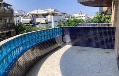 Imagem: O apartamento possui 2 Dormitórios, 2 Banheiros, 2 Vagas na