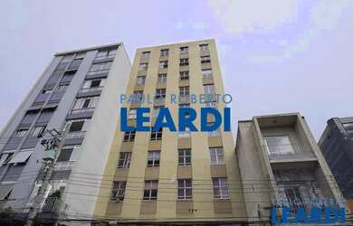 Imagem: O apartamento possui 1 Dormitório, 1 Banheiro, 52m² de Área