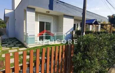 Imagem: A casa em condomínio possui 4 Dormitórios, 5 Banheiros, 2