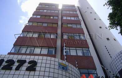 Imagem: O apartamento possui 4 Dormitórios, 3 Banheiros, 2 Vagas na