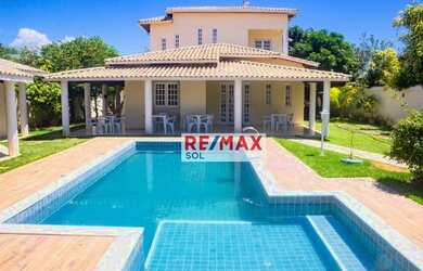 Imagem: A casa em condomínio possui 5 Dormitórios, 4 Banheiros, 190m²