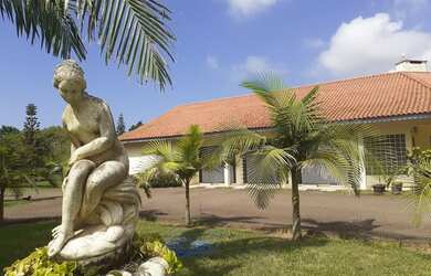 Imagem: A chácara possui 305m² de Área e está localizado em Torres