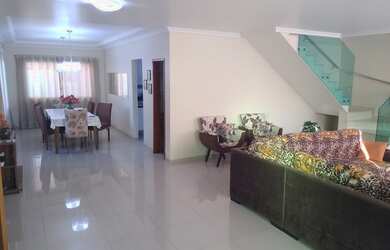 Imagem 4: Linda Mansão 4Q com Quintal 360 m² em Condomínio de Alto Padrão