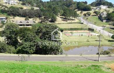 Imagem: O terreno possui 1.360m² de Área e está localizado em Jambeiro
