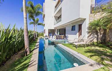 Imagem: A casa em condomínio possui 4 Dormitórios, 5 Banheiros, 495m²