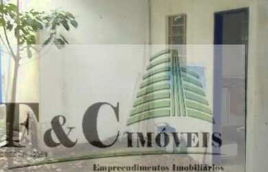 Imagem: O depósito possui 320m² de Área e está localizado em Centro