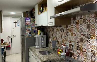 Imagem 6: Freguesia rua nobre excelente 3 qts mais dependências varandão frente...