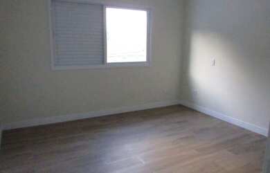 Imagem 8: Maravilhoso sobrado novo com piscina e privacidade