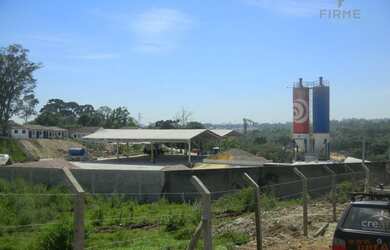 Imagem: O terreno possui 24.337m² de Área e está localizado em Thomaz