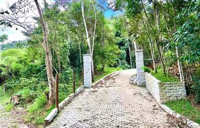 Imagem: A chácara possui 20.000m² de Área e está localizado em