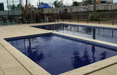 Imagem: O apartamento possui 2 Dormitórios, 1 Banheiro, 1 Vaga na garagem