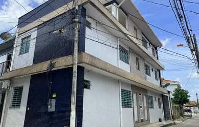 Imagem: O apartamento possui 1 Dormitório, 1 Banheiro e está localizado