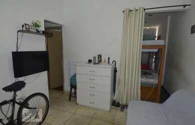 Imagem: O apartamento possui 1 Dormitório, 1 Banheiro, 37m² de Área