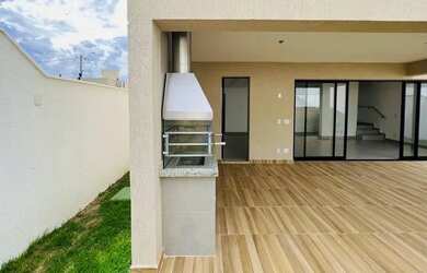 Imagem 3: Sobrado no Jardins Porto, 181 m2, 4qtos, 3suítes. Senador Canedo