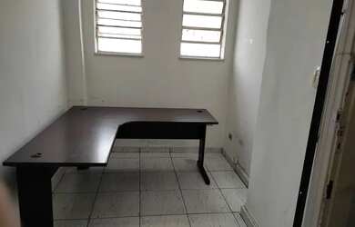 Imagem: O depósito possui 11m² de Área e está localizado em Centro