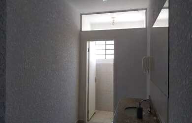 Imagem: O depósito possui 1 Vaga na garagem, 127m² de Área e está