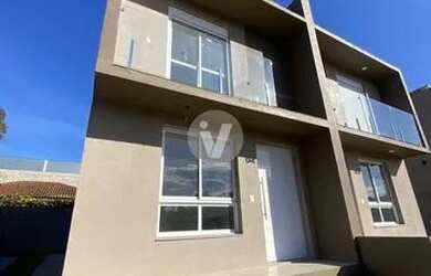 Imagem: A casa em condomínio à venda possui 2 Dormitórios, 3 Banheiros