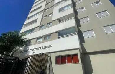 Imagem: O apartamento possui 2 Dormitórios, 2 Banheiros, 2 Vagas na