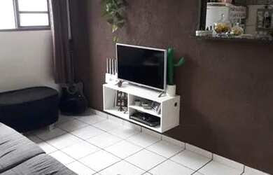 Imagem: A casa possui 2 Dormitórios, 1 Banheiro e está localizado