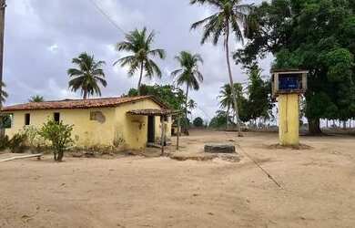 Imagem: A fazenda possui 6.000m² de Área e está localizado em Cerro